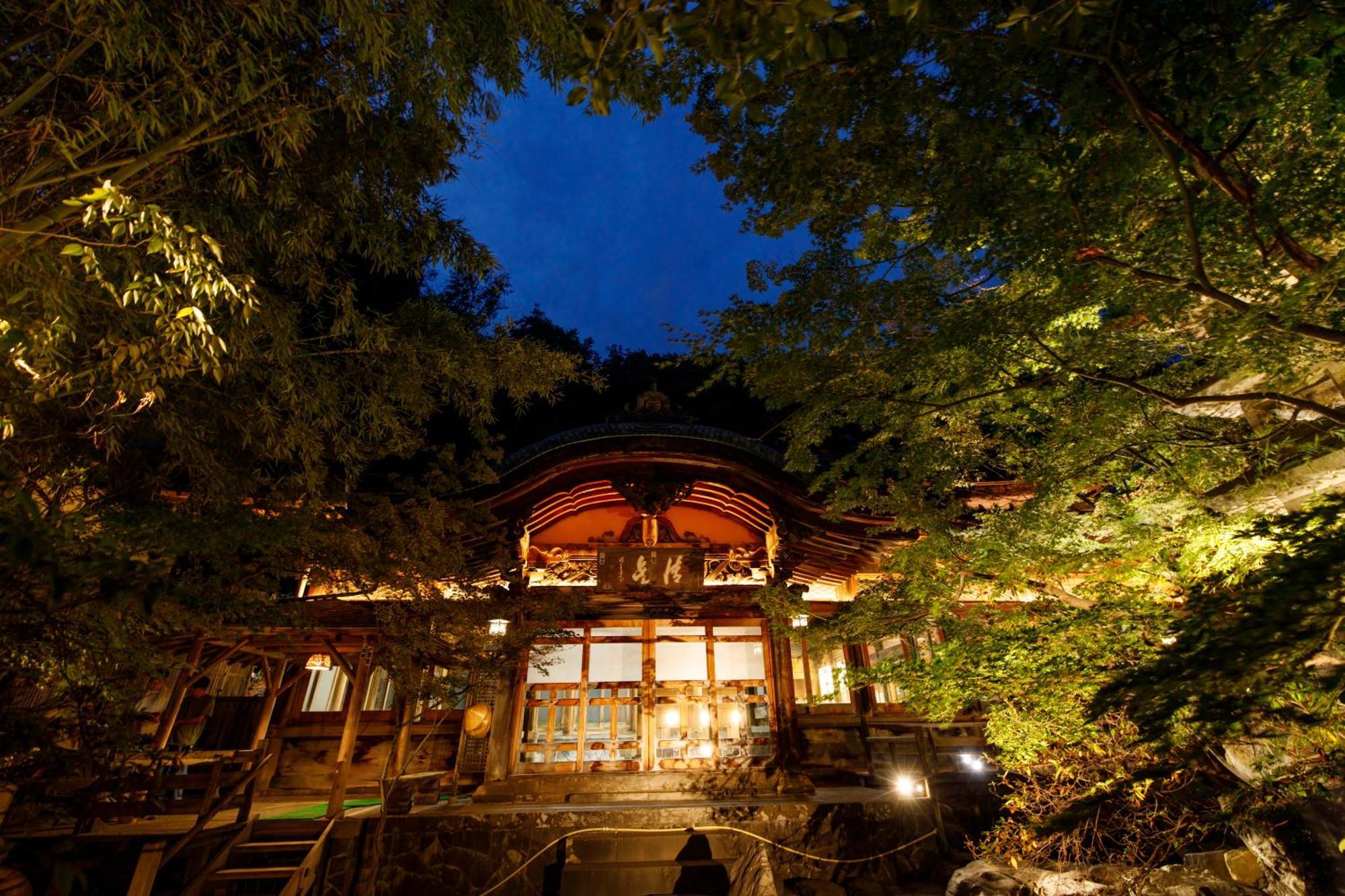 Kamei No Yu Hotel Yamanouchi  Exterior photo